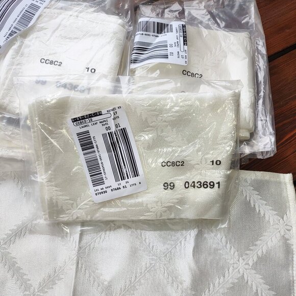 🆕  LENOX Laurel Leaf Napkins - Bundle of 4 Napkins  LENOX White  19" x 19" - Picture 5 of 5